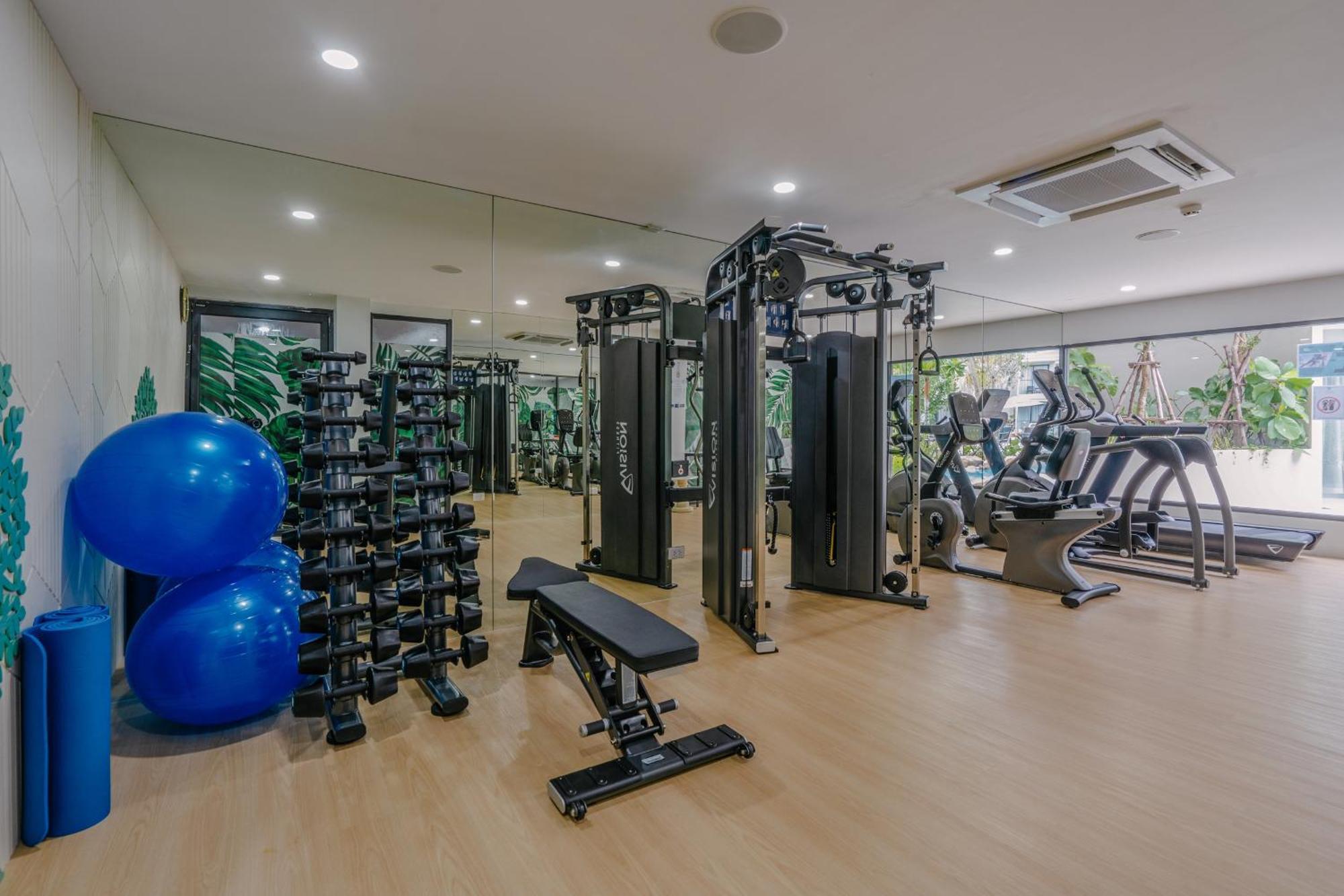 Phuket Emerald Beach Resort Karon Ngoại thất bức ảnh