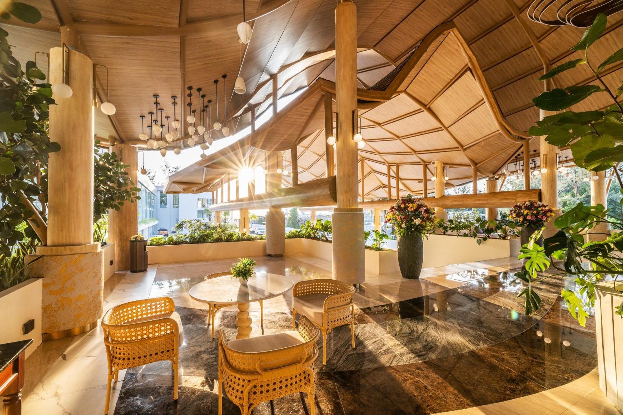Phuket Emerald Beach Resort Karon Ngoại thất bức ảnh